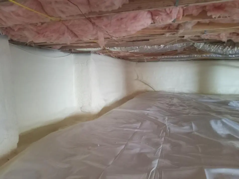 Crawl space encapsulation with closed-cell spray foam for Roof Maintenance in Freeport